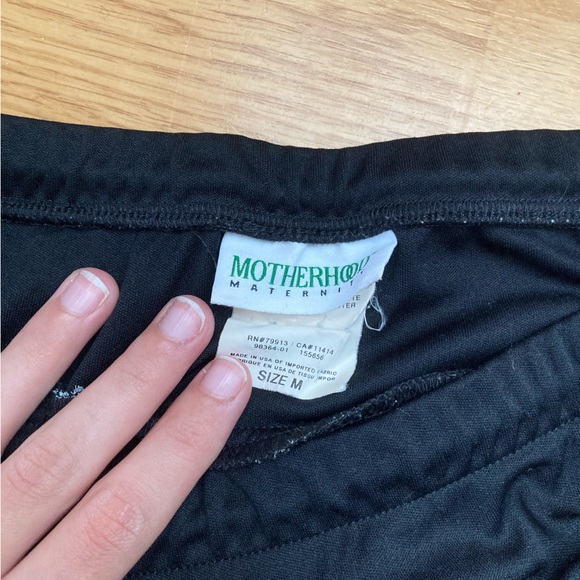 Motherhood Maternity skirt - Picture 4 of 4